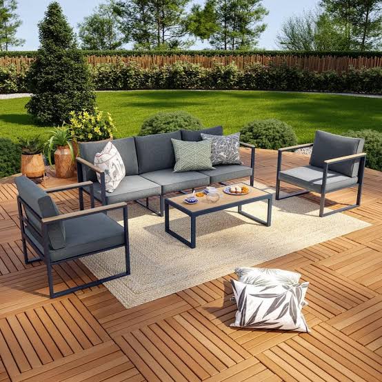 Coffee & Side Tables